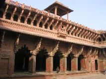 p1054197 Jehangir's Palace