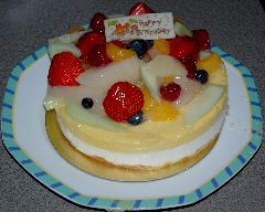 20040624-1347 Kyles first birthday cake